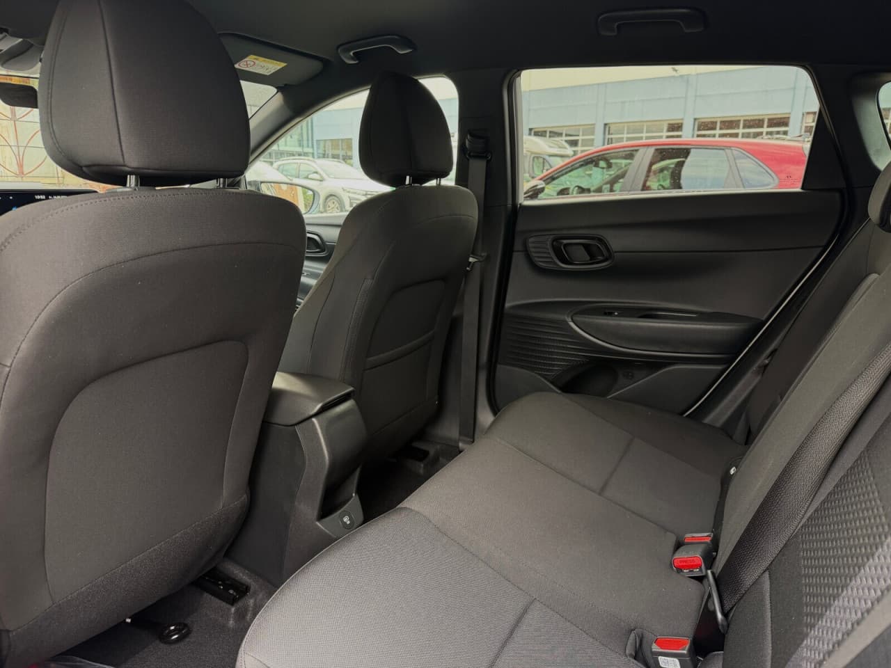 Hyundai i20 - zdjęcie 15