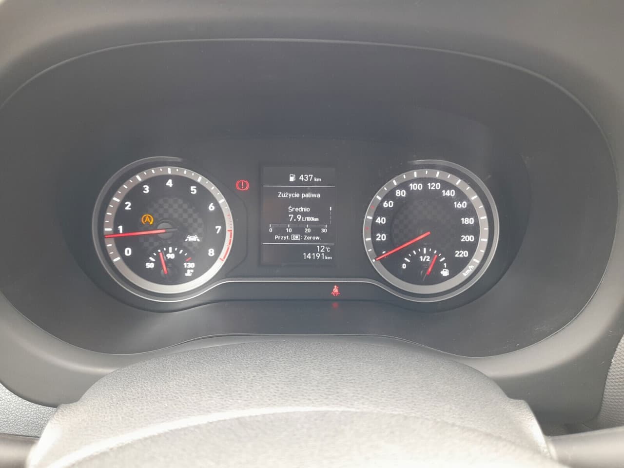 Hyundai i10 - zdjęcie 15