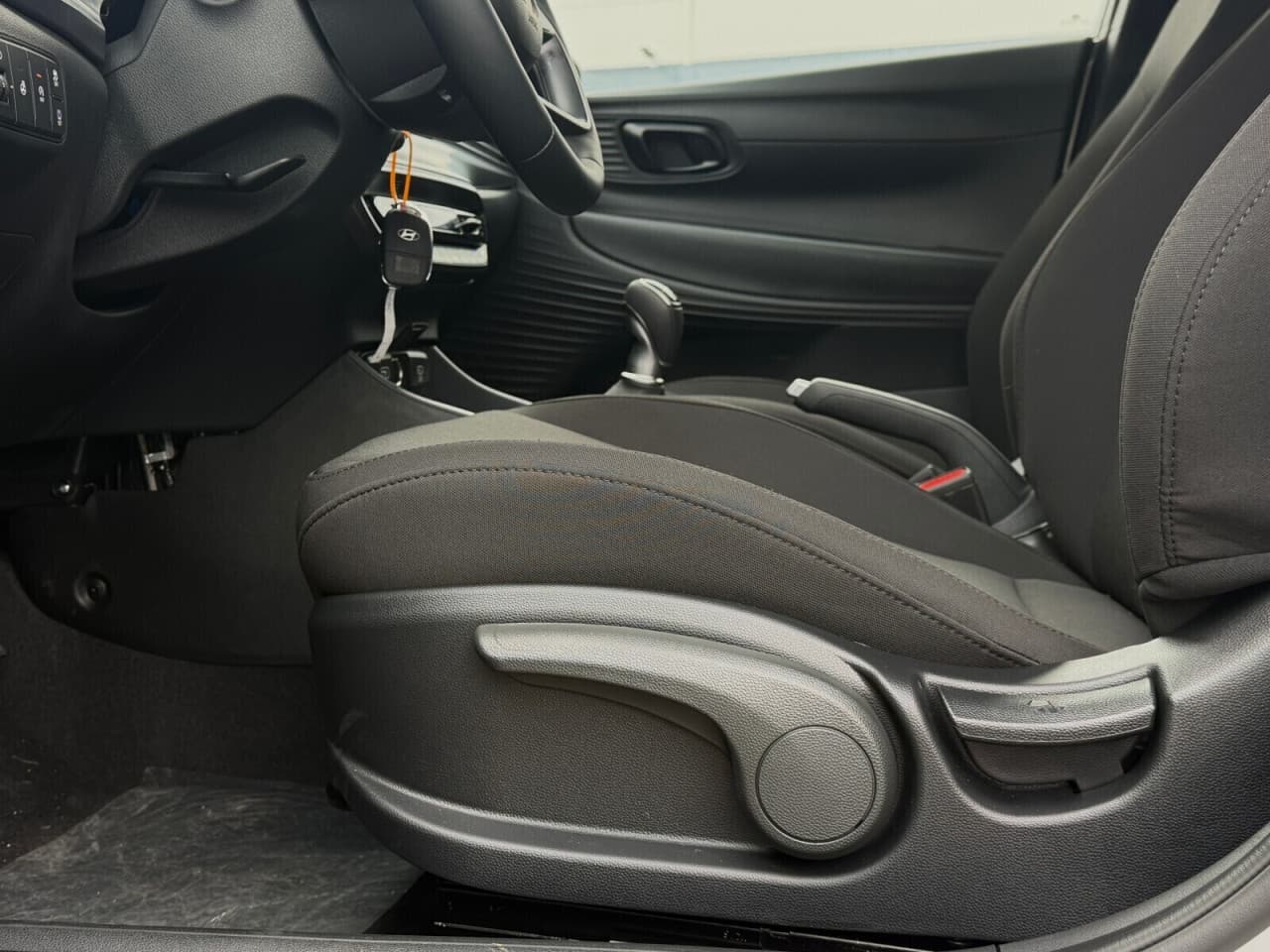 Hyundai i20 - zdjęcie 10